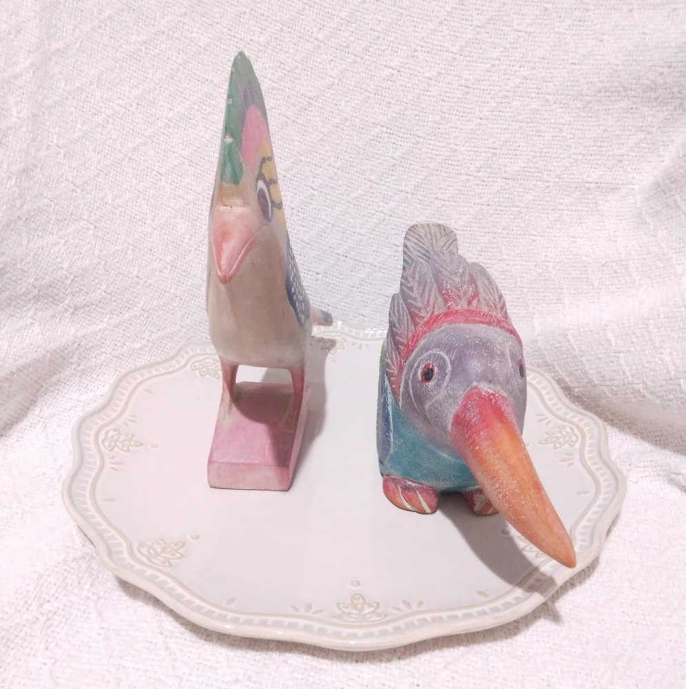 Set of Two Wooden Tropical Birds - Picture 2 of 6